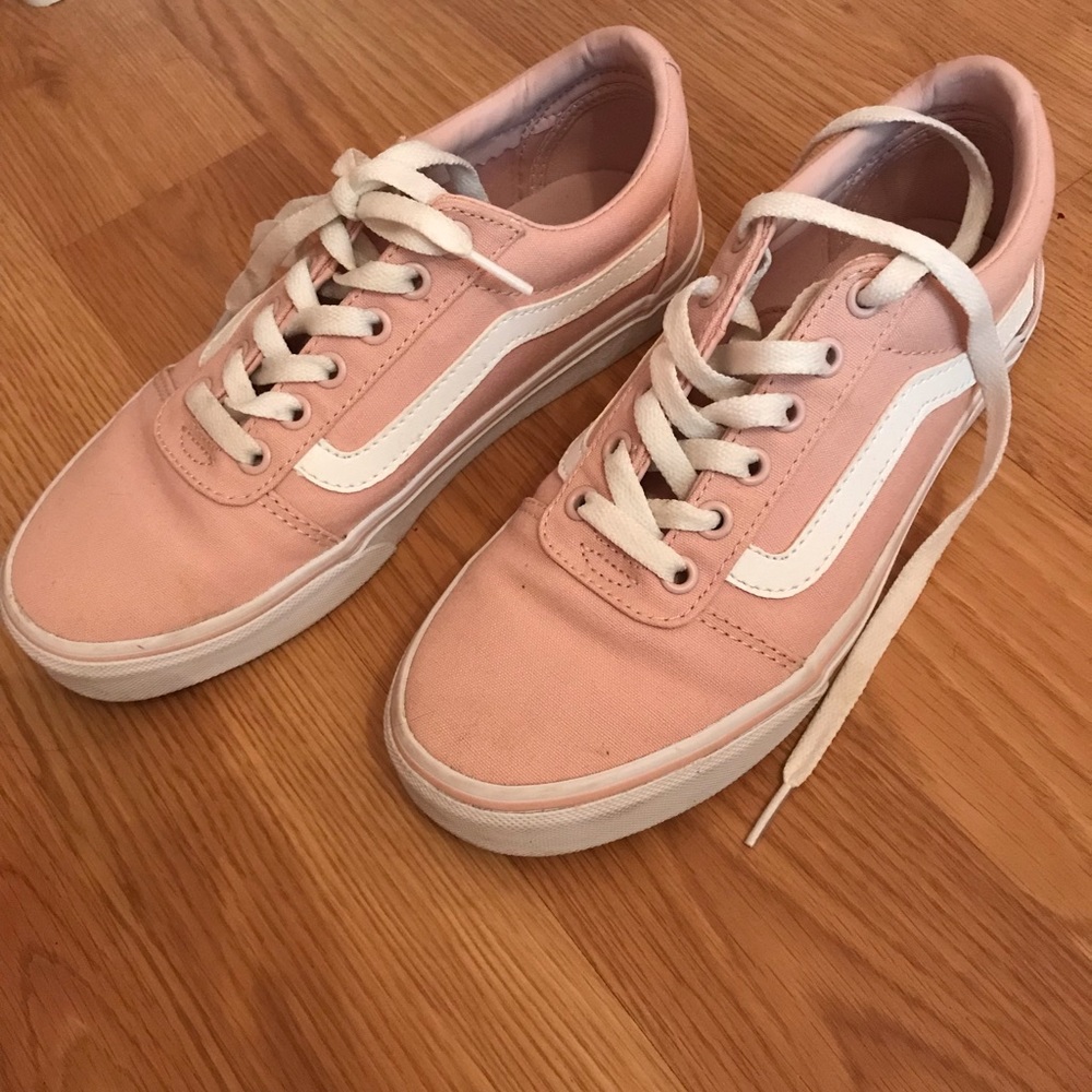 Pink Low Top Vans!